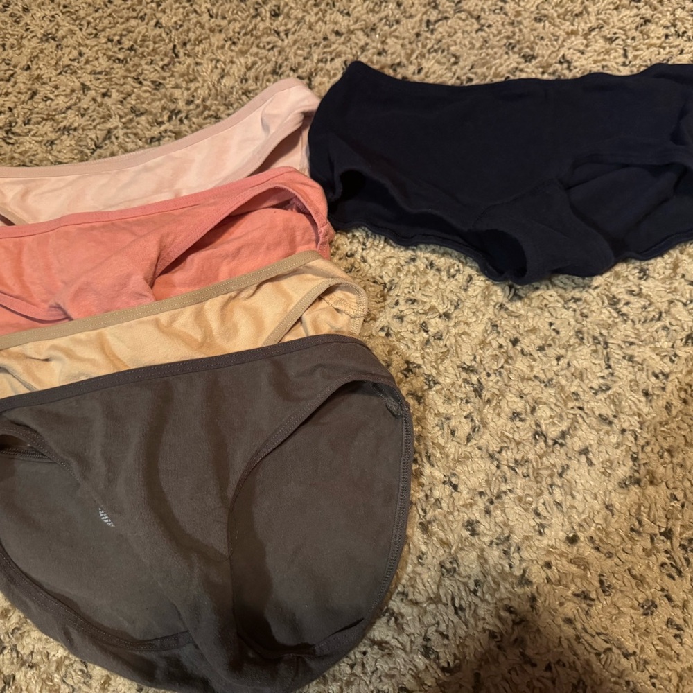 Girls Old Navy Underwear Size Medium